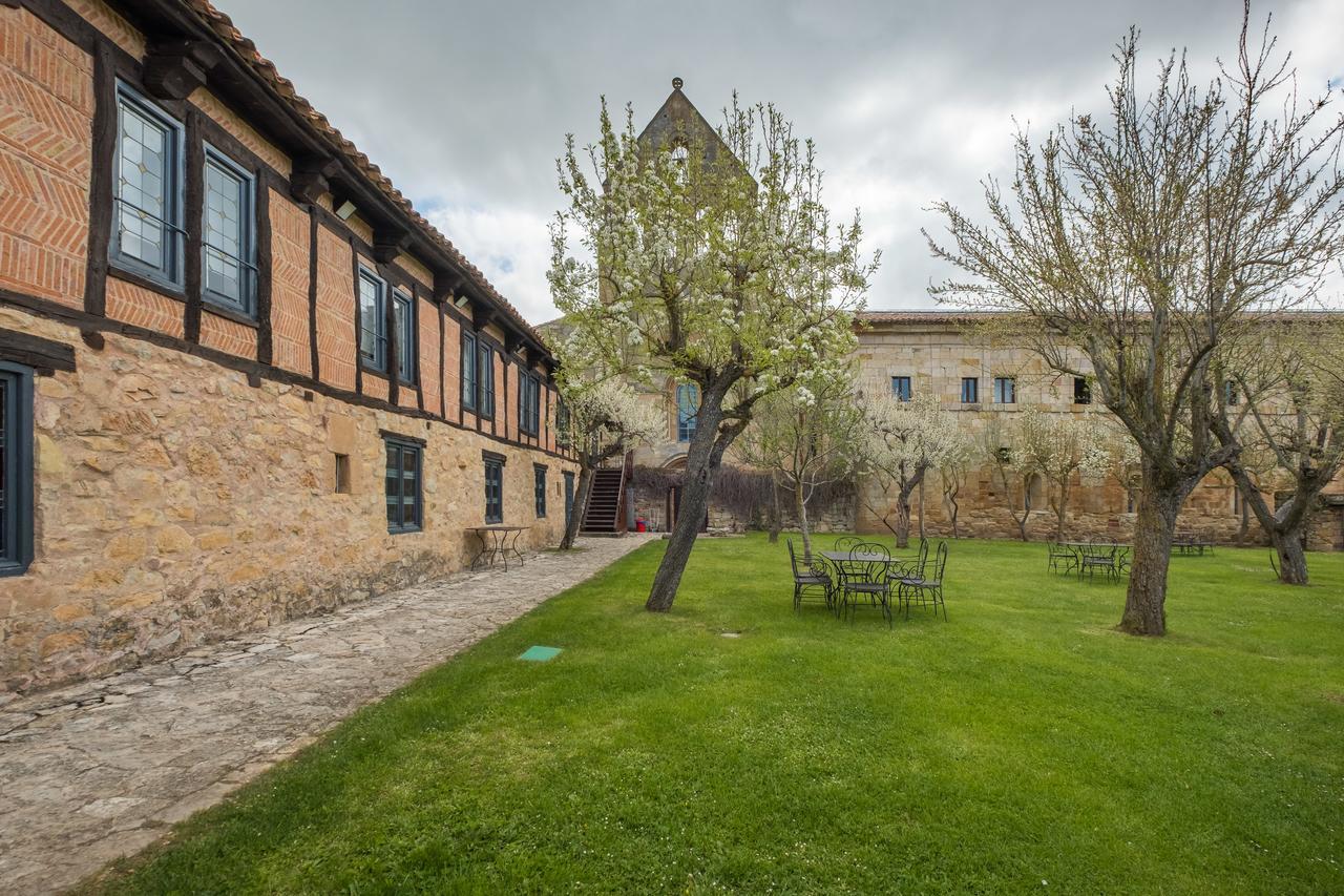 Hotel Posada Santa Maria La Real Aguilar de Campóo Kültér fotó